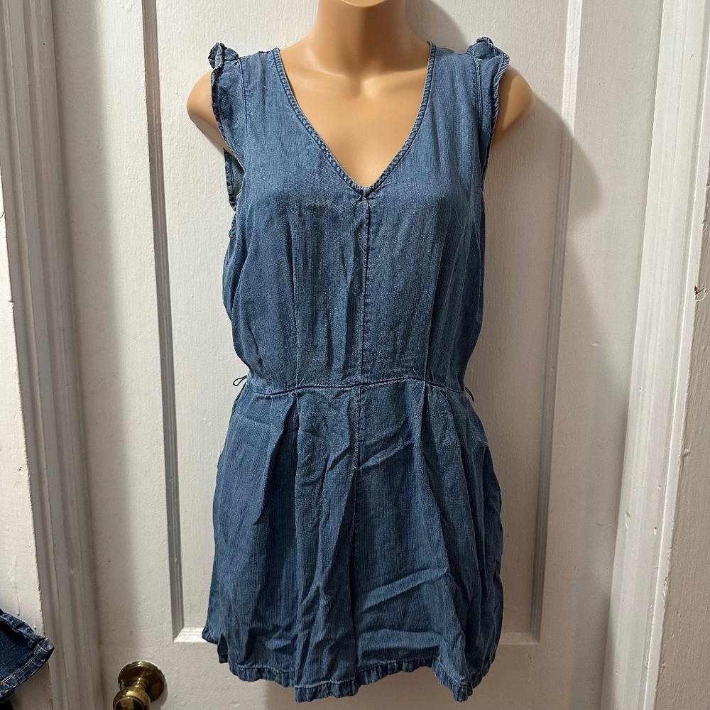 Old Navy Denim Cap Sleeve‎ Romper in S